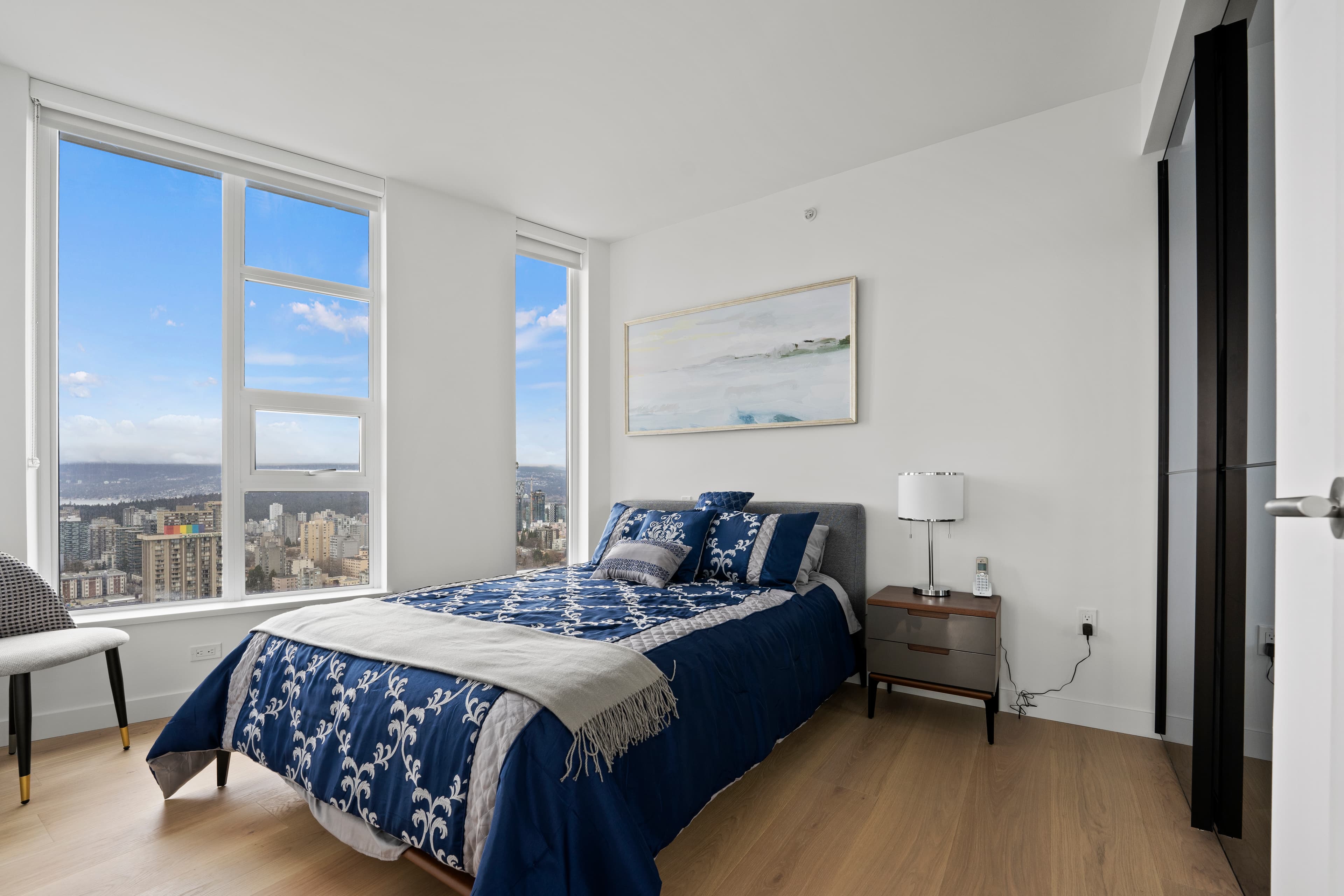 1289 Hornby Street - Photo 2